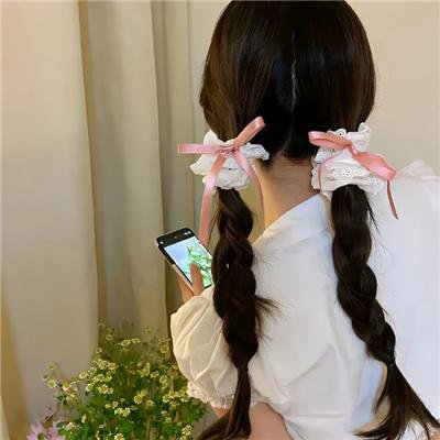 伯纳德特的真实本质